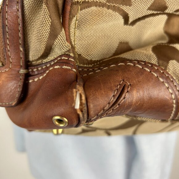 Vintage COACH Hamptons Signature Classic Logo Bag Satchel - Picture 5 of 16